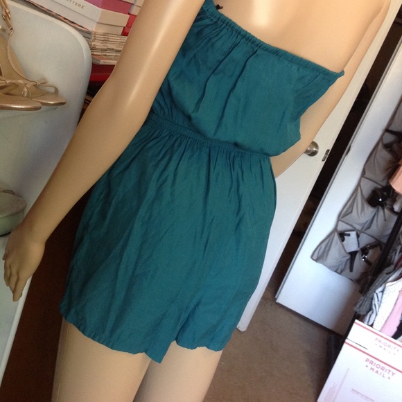 Turquoise blue Strapless romper - Picture 4 of 7